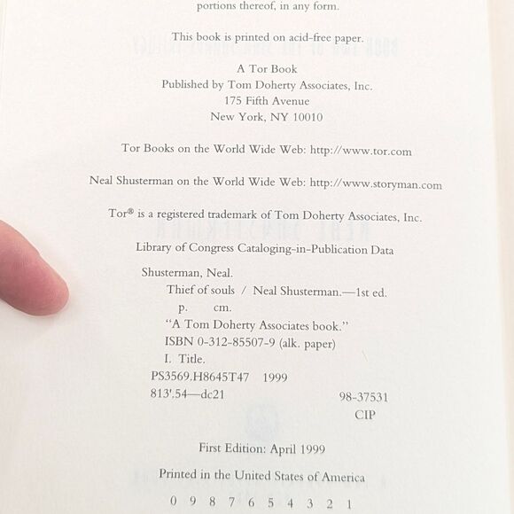 Thief of Souls First Edition Book Signed Neal Shusterman - Picture 6 of 8